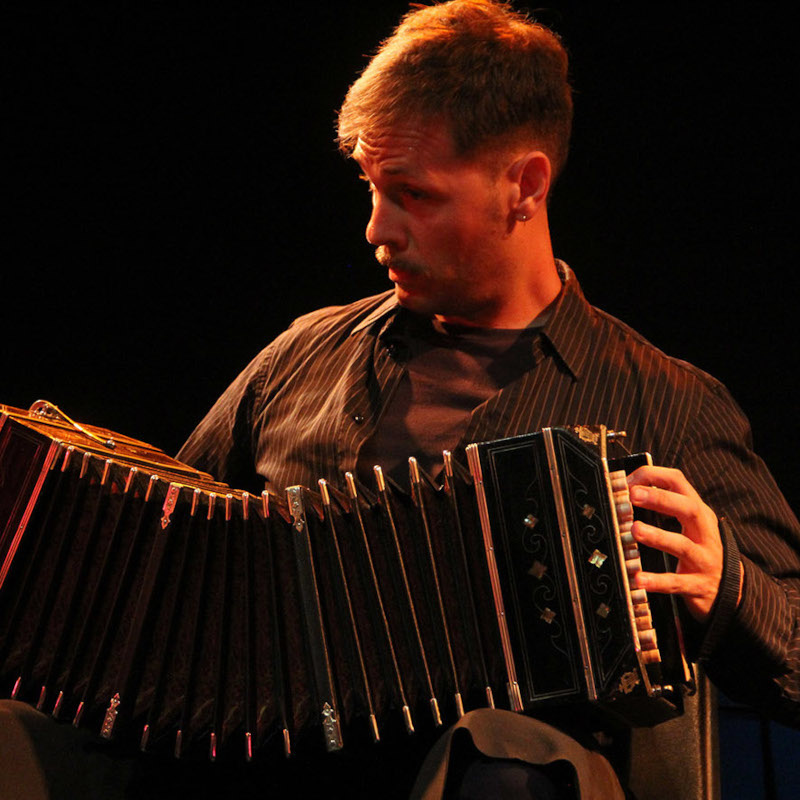 Omar Caccia, bandoneon