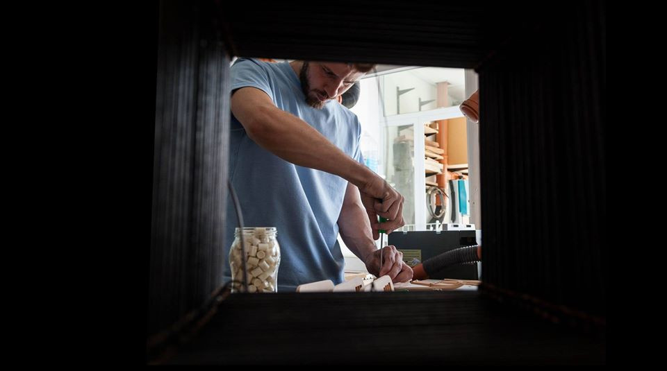 Baltazar Estol al lavoro.